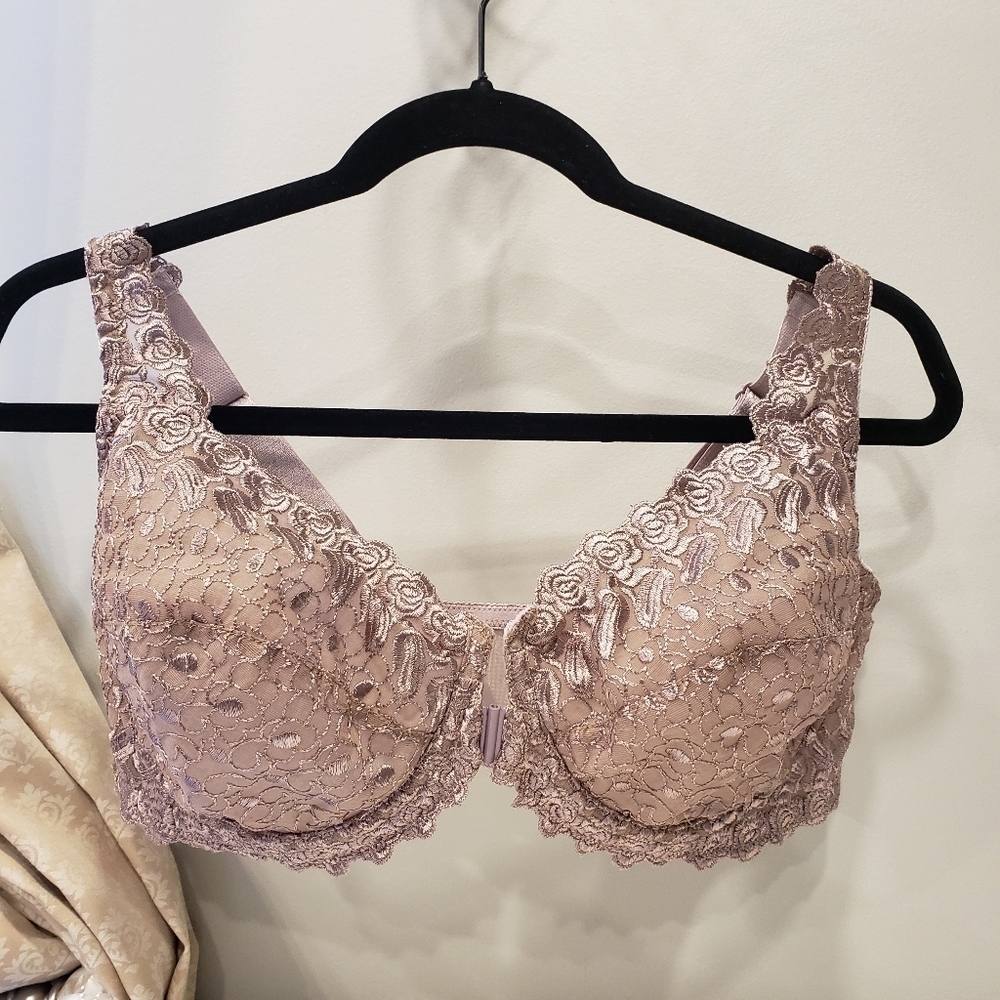 Amoureuse Front-closure Underwire Bra Taupe - 42D